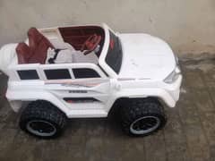 kids Big Size Jeep (urgent sale) kindly description phar k ayen. . .