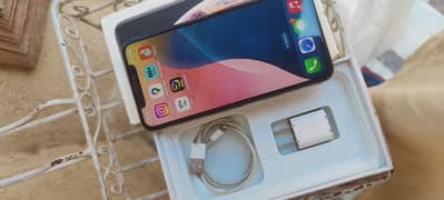 iphone xs max  full box zong sim working