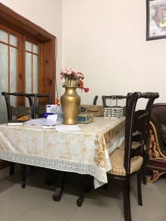 dining table with 6 chairs just like brand new 0