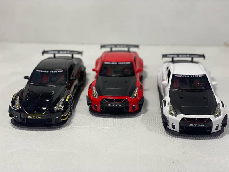 Diecast Model Cars Metal Cars. Bentley Mercedes Banz Honda,Ferrai,GTR 8