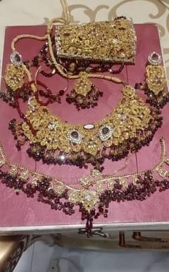 Bridal set for seal in low price just one time use only. gold polish h