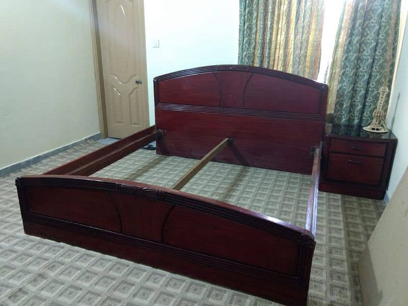 Bed set wooden 8