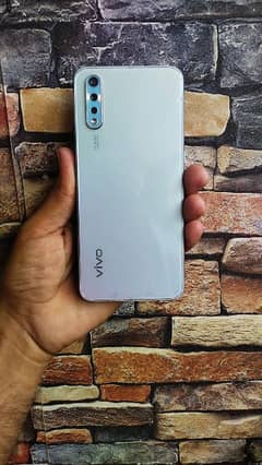 vivo s1