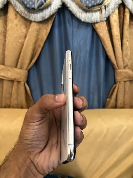 iPhone X 256Gb Pta Approved 5