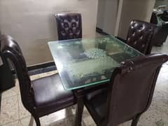 dinning table with 4 chairs