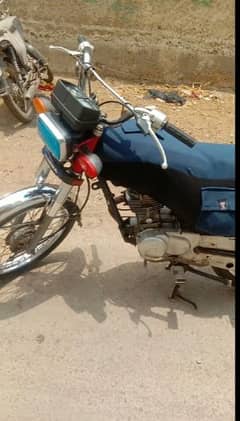 Honda 125 model 2003 Karachi no urgent sale