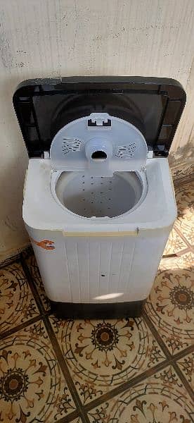 Dawlance DS 6000 C Spin Dryer, Used for sale 1