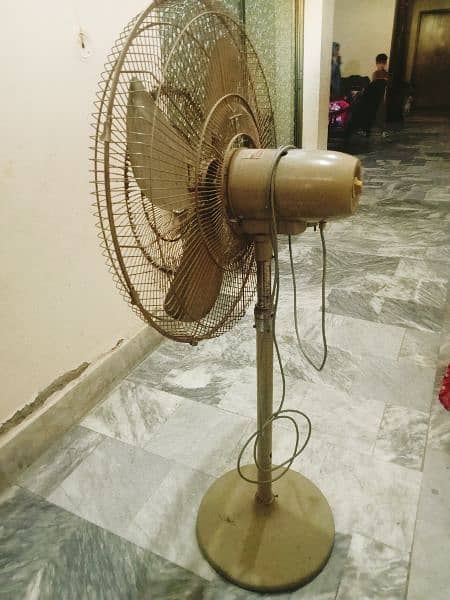 used pedestal fan copper wiring in good condition 1