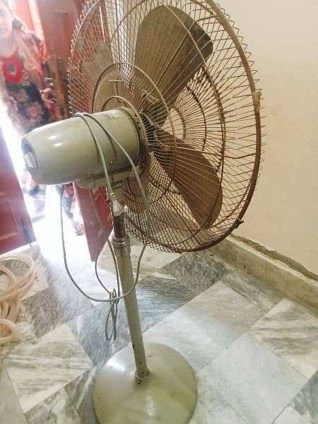 used pedestal fan copper wiring in good condition 2