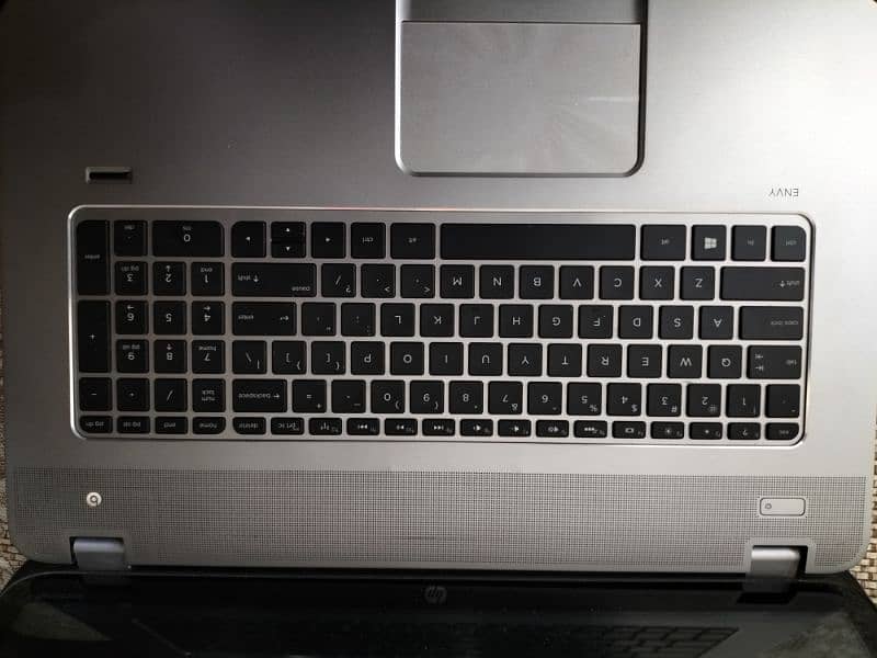 HP Envy series core I7 4