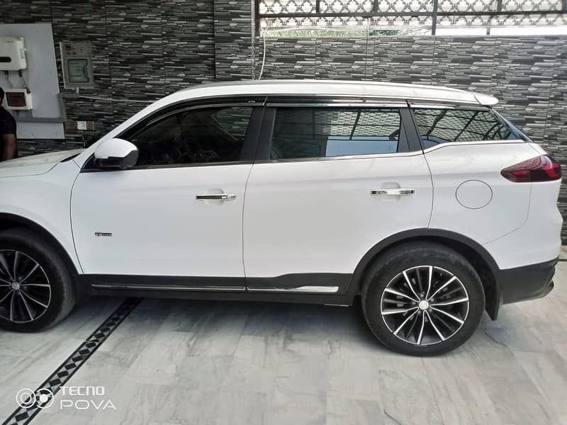 Proton X70 Premium FWD 2022 4