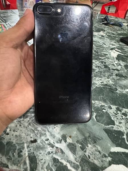 iPhone 7 plus in black colour with box 2