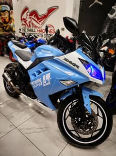 Kawasaki Ninja replica 400cc Dual cylinder heavy bike