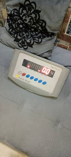 Electrical scale 2 ton for sale with stand