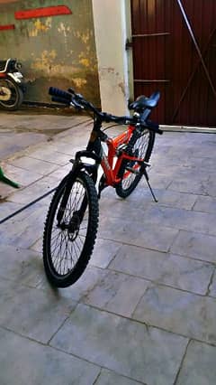 I am selling my sports bicycle. .
