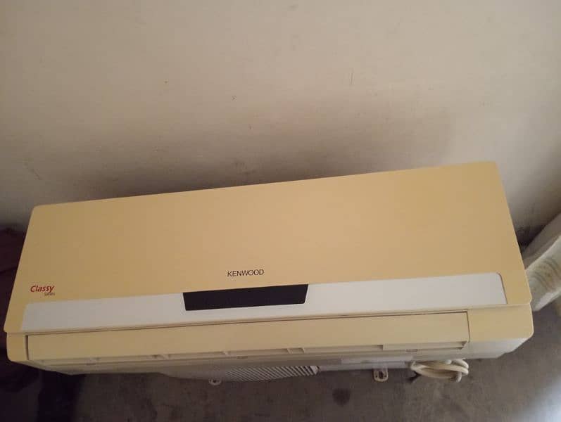 Kenwood Split Ac with  double wings jamboo size outer 1