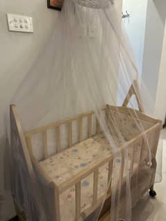 2 in 1 rocking Cot/Cradle