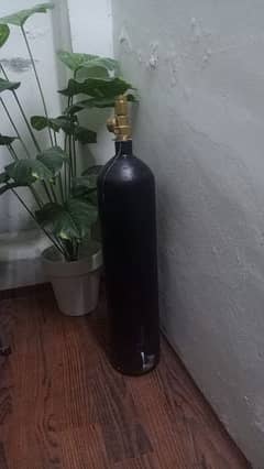 Oxygen Cylinder for medical use