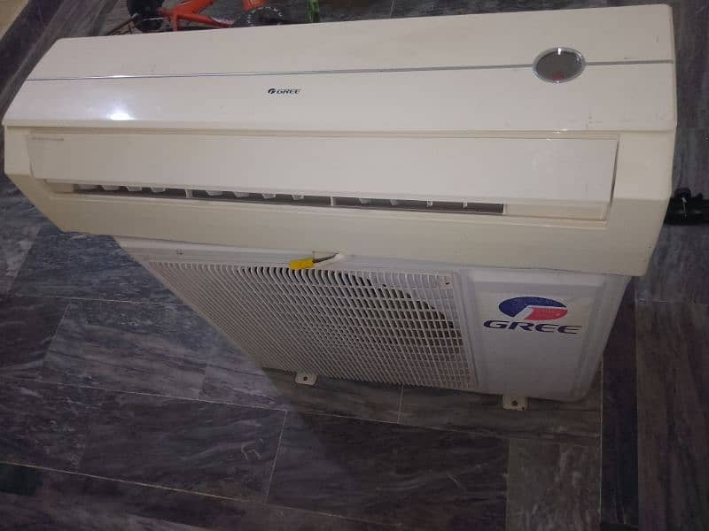 Gree AC for sale 2