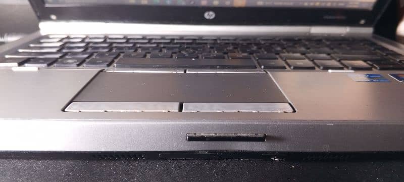 Hp elitebook 8470 9