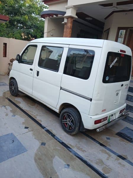 Daihatsu Hijet 2018 18