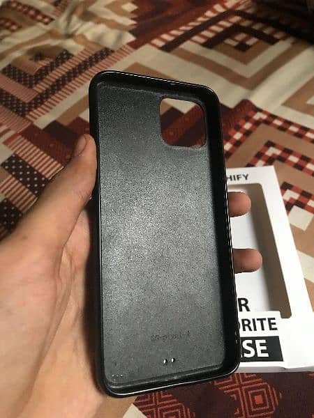 Google Pixel 4 Premium Case. 2