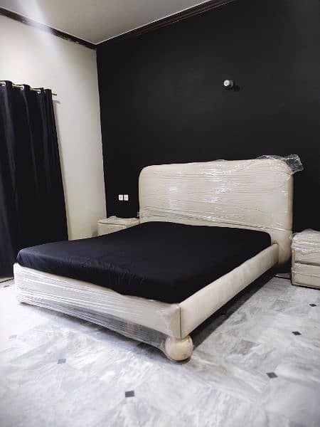 King size bed/ double bed for sale / bedset / luxury white plain bed 0