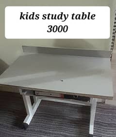 stufldy table kids