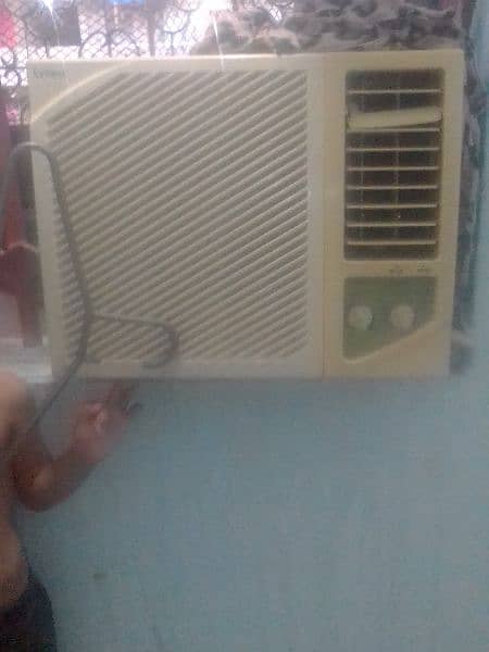 window ac in best condition 0