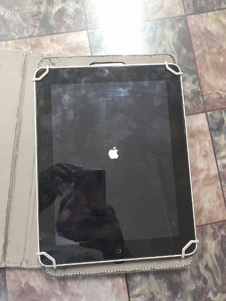 Apple ipad wifi in excellent condition 2