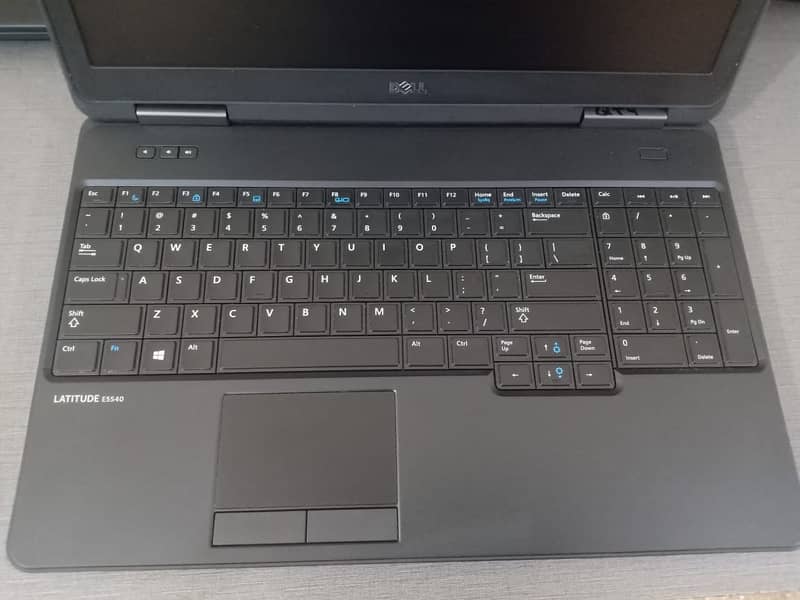 Dell Latitude 5540 Core i5 - 4th Gen 4