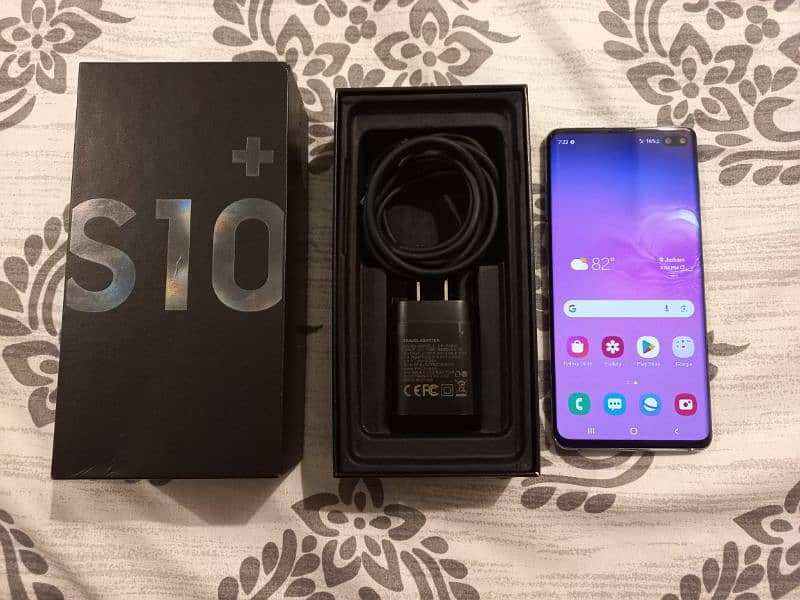 Samsung Galaxy S10+ plus NON PTA with Box 0