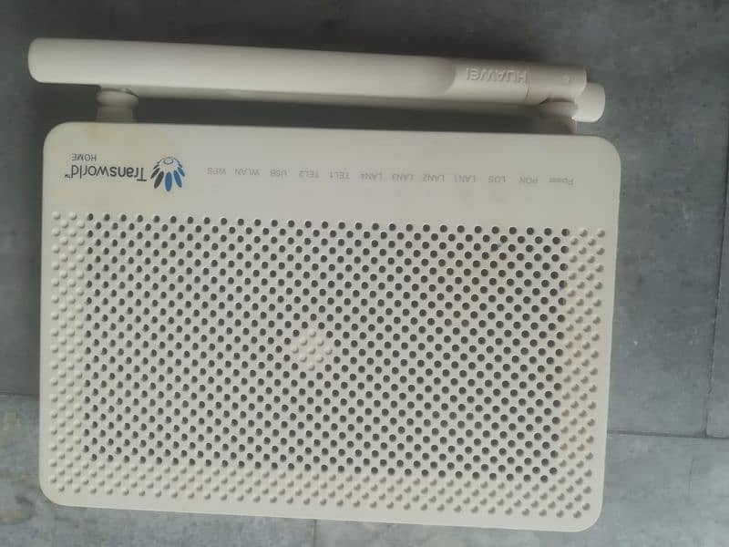 Huawei EG8245H5 ONT WIFI USB Router 1