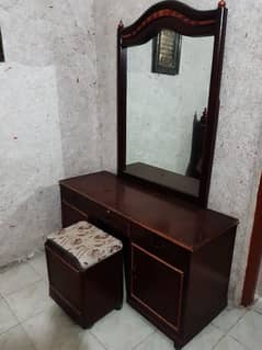 used Dressing table with bench