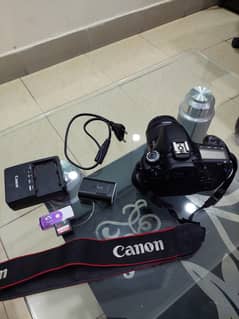 Canon 60D Body Exellent Condition with 18-55 Kit Lens