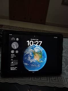 iPad 6th generation • 128gb