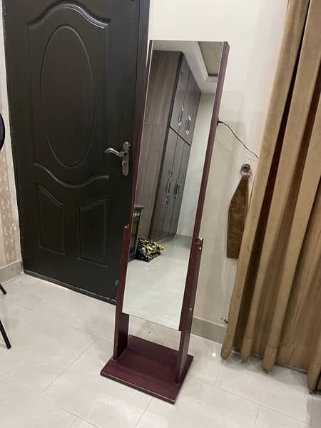 standing mirror good condition 1