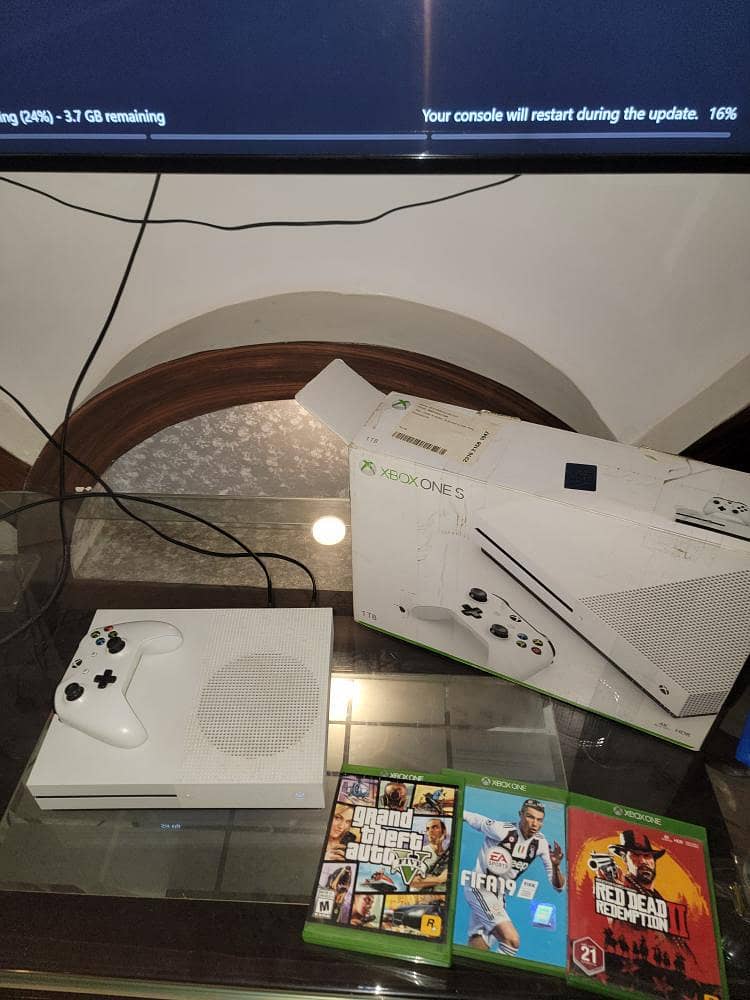 Xbox one s 1tb with 3 games 1