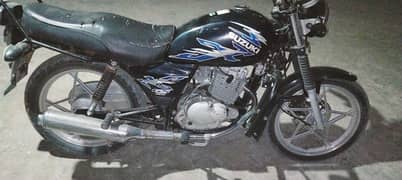 Suzuki 150 urgent sale need Cash all ok self start all paper complete