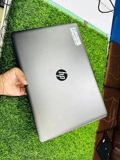 Intel xeon(i7/10th) Hp Zbook 15 G3.