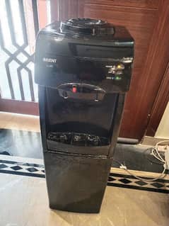 Water dispenser For Sale