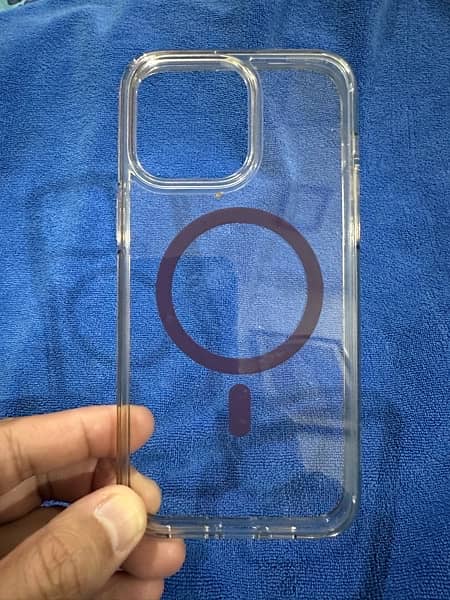 14 pro max Spigen Ultra  Hybrid Case 3