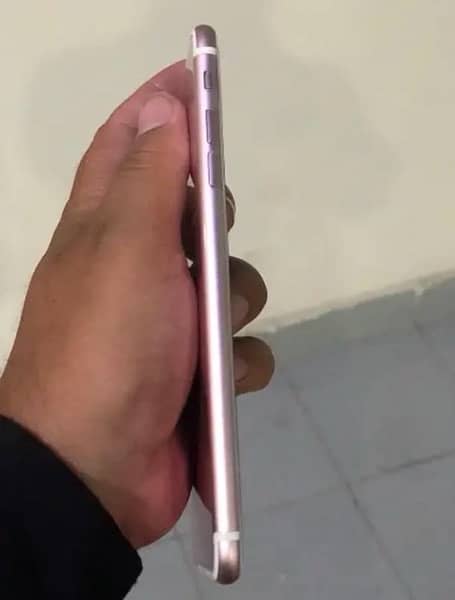 iphone 7 plus 128gb  pta proved  condtion 10/10 3