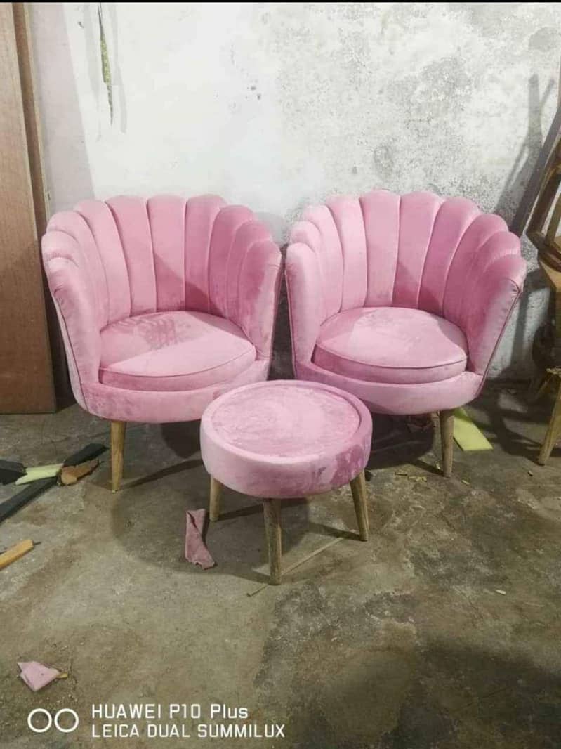 Bedroom chairs | Tufted bedroom chairs | Full cushon bedroom chairs 1