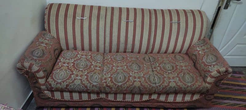 5 seater sofa in reasonably good condition 5