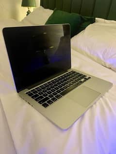 Macbook Pro 2013 | 8GB Ram | 13 Inch Retina | Mint 10/10