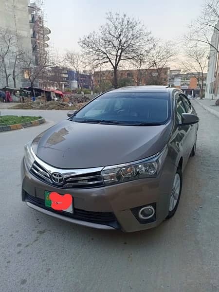 Toyota Altis Grande 2015 1