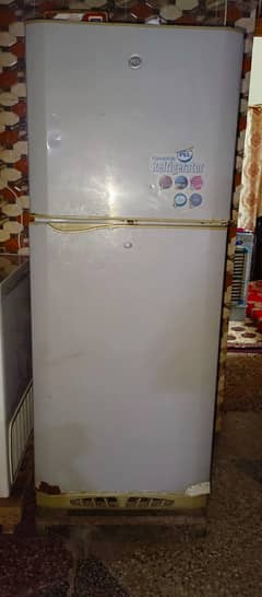 Pell Refrigerator