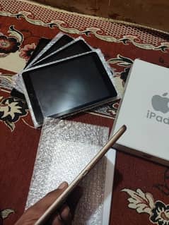 Apple Ipads 5th generation