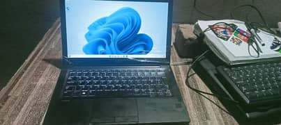 i7 7th generation dell laptop, 10 by 10 condition, urgent